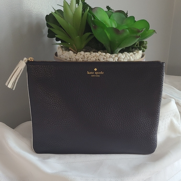 Kate Spade ♠️ - Picture 1 of 7